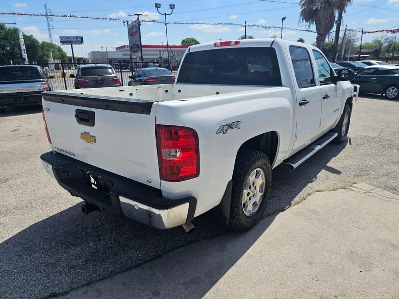 Chevrolet Silverado 1500 Vehicle Image 05