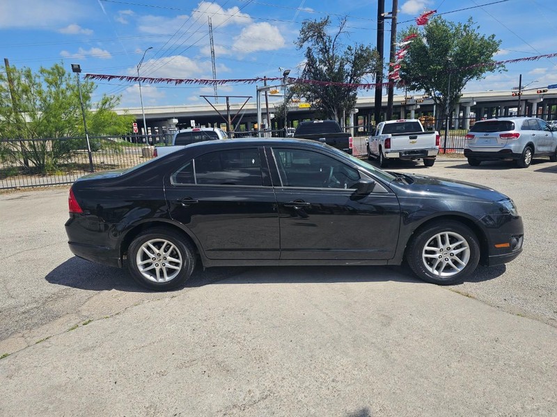 Ford Fusion Vehicle Image 06