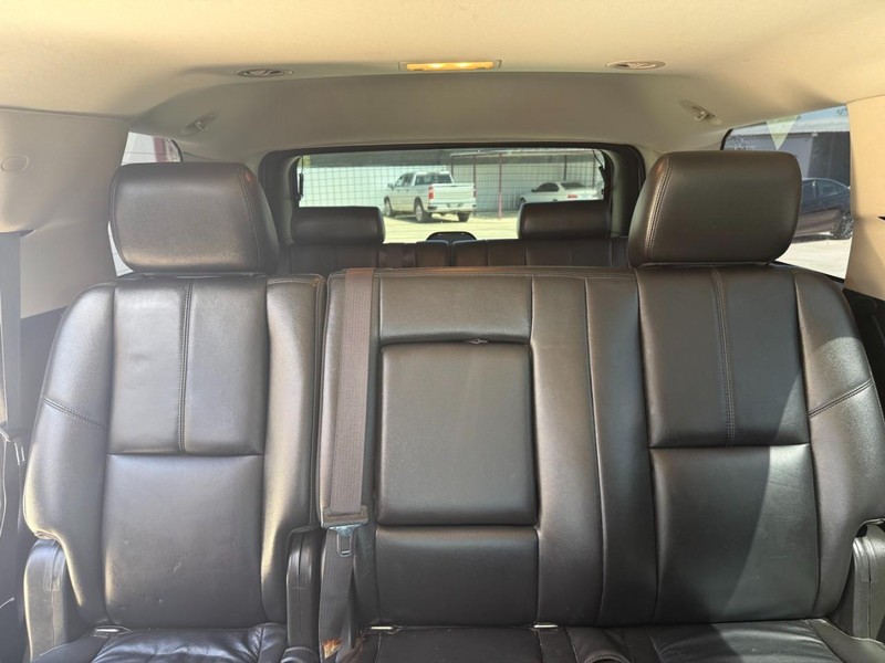 Chevrolet Tahoe Vehicle Image 13