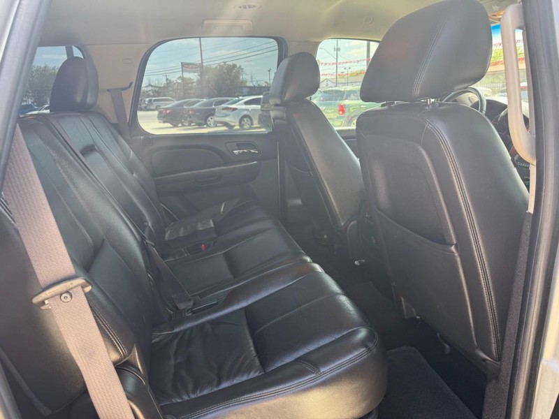 Chevrolet Tahoe Vehicle Image 15