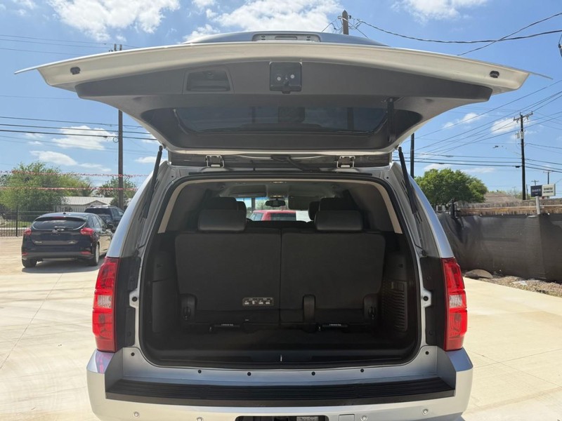 Chevrolet Tahoe Vehicle Image 17