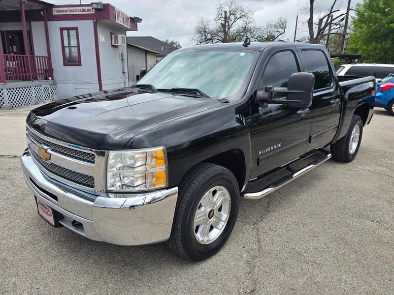 Chevrolet Silverado 1500 Vehicle Full-screen Gallery Image 01