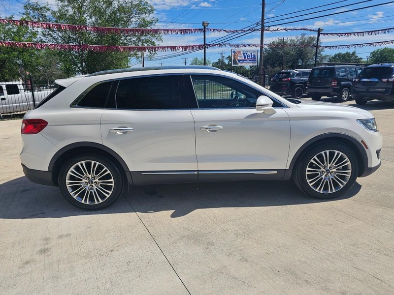 Lincoln MKX Vehicle Image 07