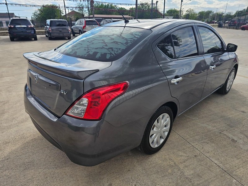 Nissan Versa Sedan Vehicle Image 05