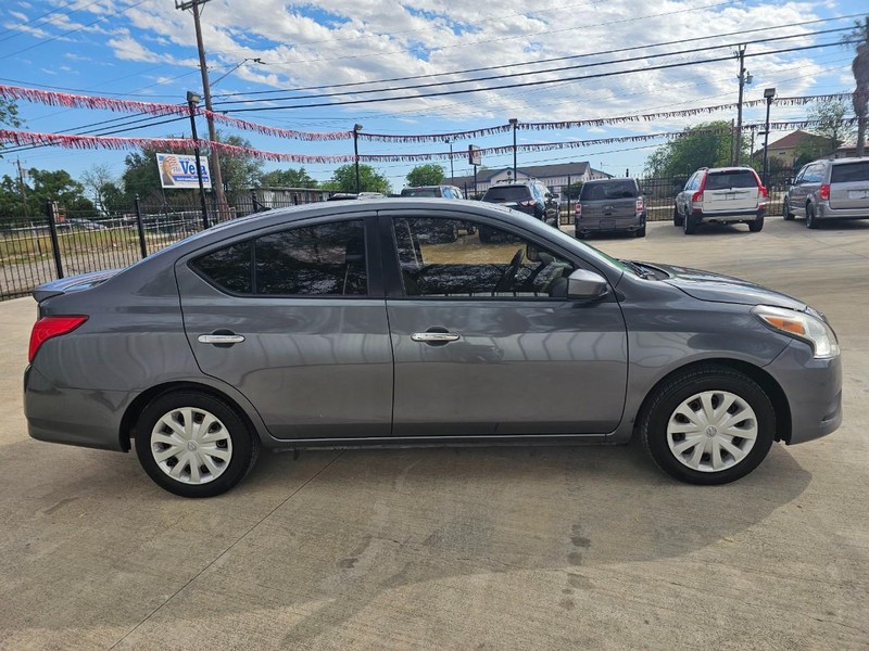 Nissan Versa Sedan Vehicle Image 06