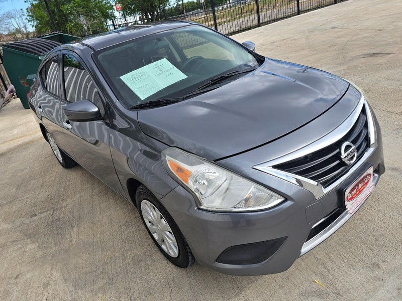 Nissan Versa Sedan Vehicle Image 07