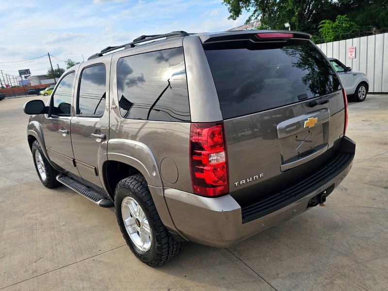 Chevrolet Tahoe Vehicle Image 03