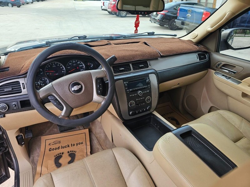 Chevrolet Tahoe Vehicle Image 19