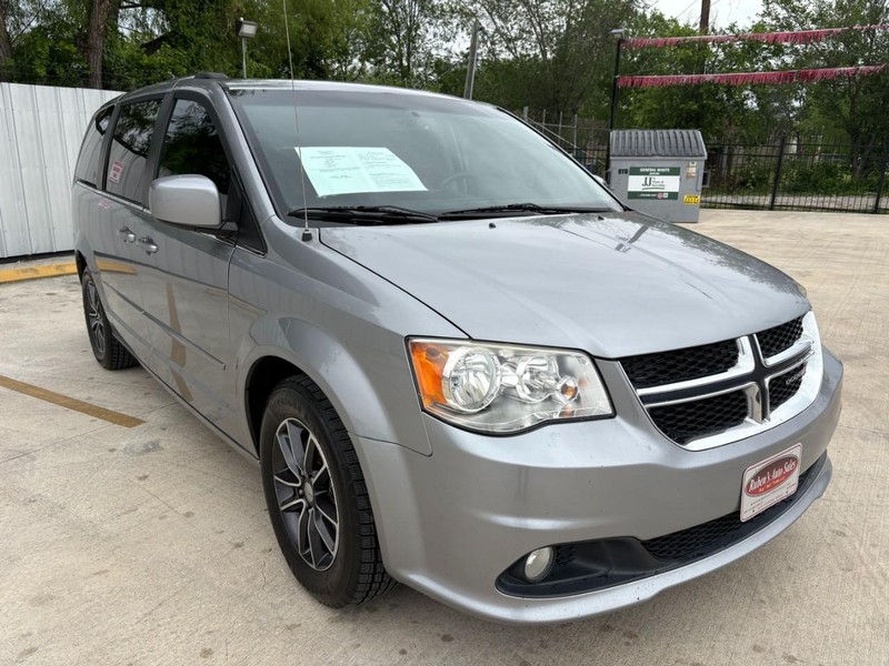 Dodge Grand Caravan Vehicle Full-screen Gallery Image 07