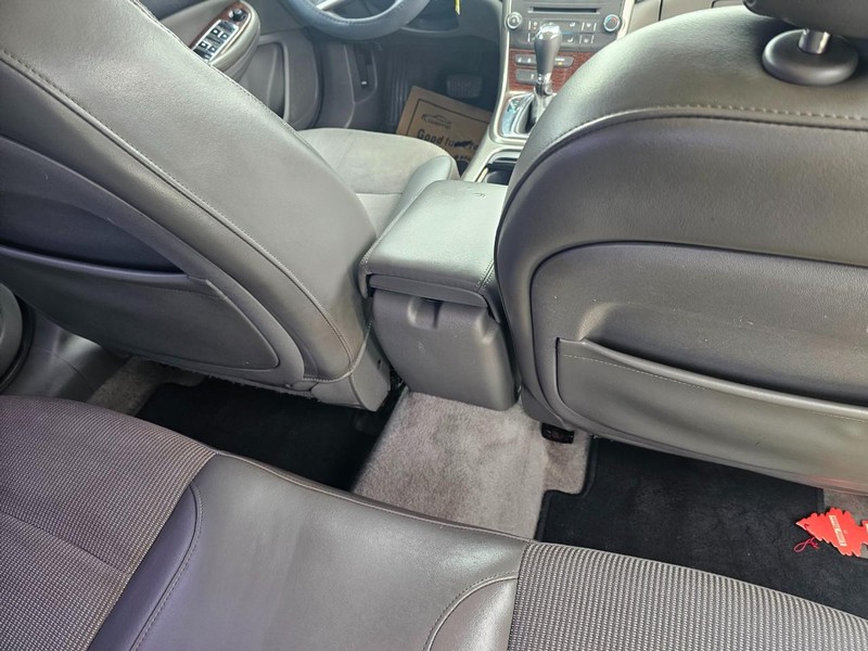 Chevrolet Malibu Vehicle Image 17