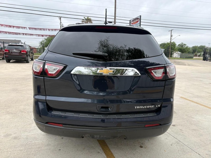 Chevrolet Traverse Vehicle Full-screen Gallery Image 04