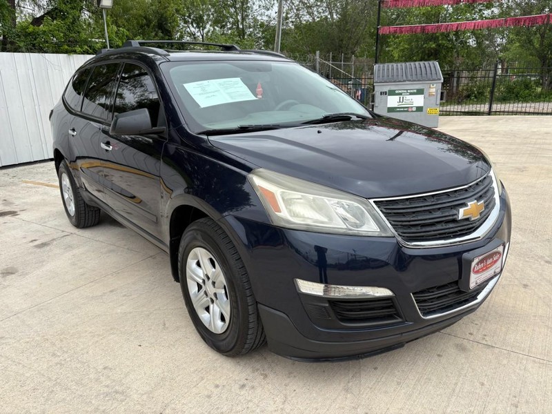 Chevrolet Traverse Vehicle Full-screen Gallery Image 07