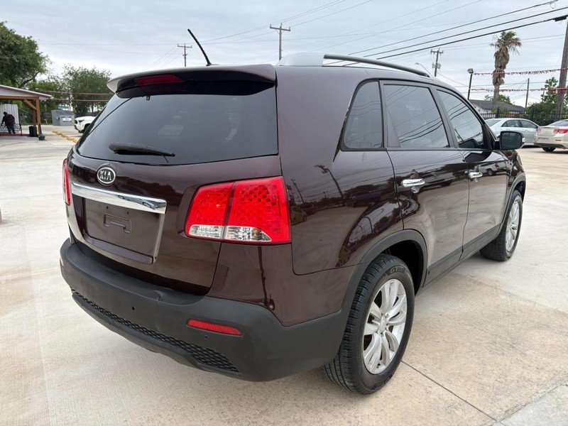 Kia Sorento Vehicle Image 06