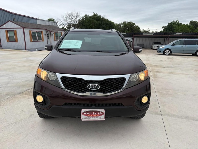 Kia Sorento Vehicle Image 09