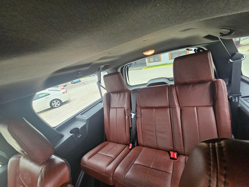Ford Expedition EL Vehicle Image 15