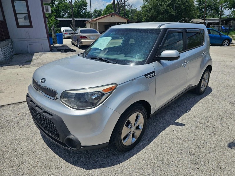 2015 Kia Soul 1.6L Base AT 5-Door's photo