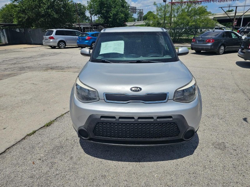 Kia Soul Vehicle Full-screen Gallery Image 09