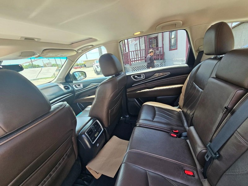 INFINITI JX35 Vehicle Full-screen Gallery Image 13