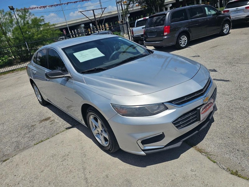 Chevrolet Malibu Vehicle Full-screen Gallery Image 07