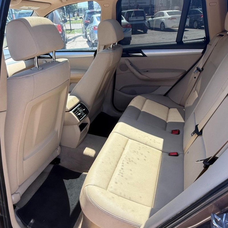 BMW X3 Vehicle Image 12