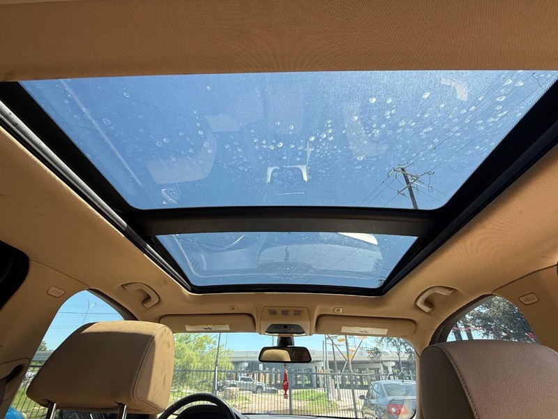 BMW X3 Vehicle Image 18