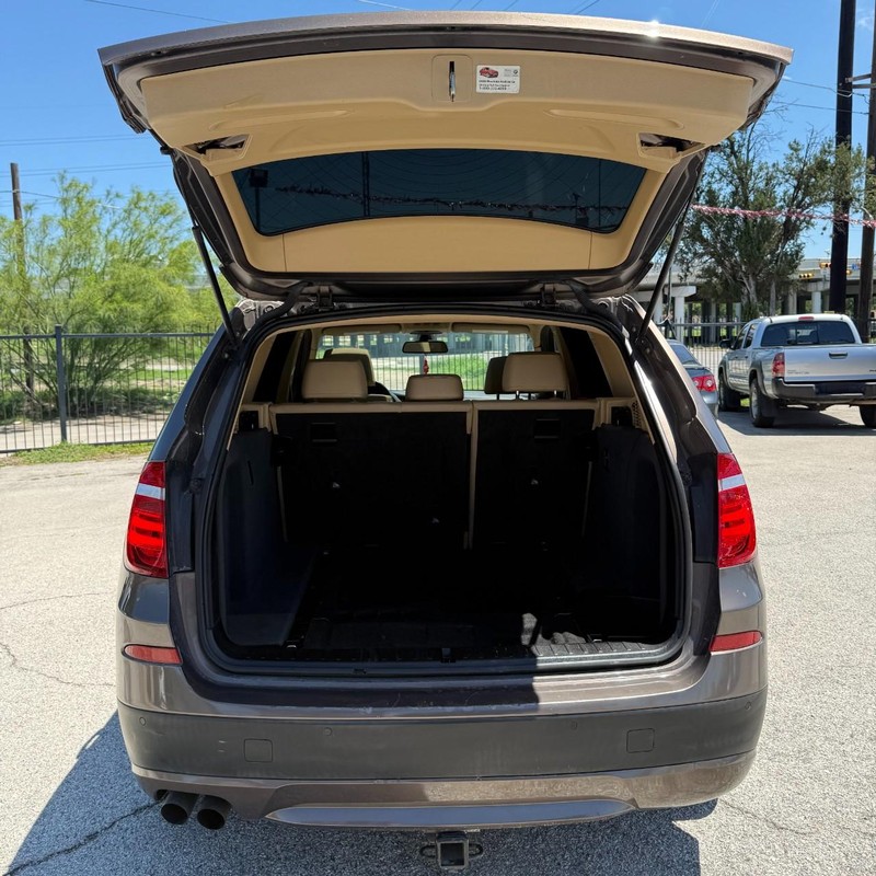 BMW X3 Vehicle Image 19