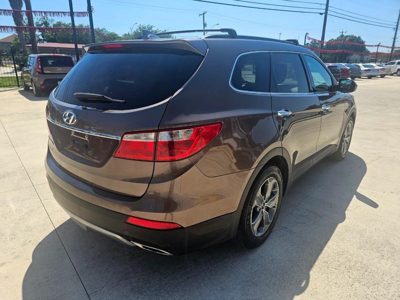 Hyundai Santa Fe Vehicle Image 06