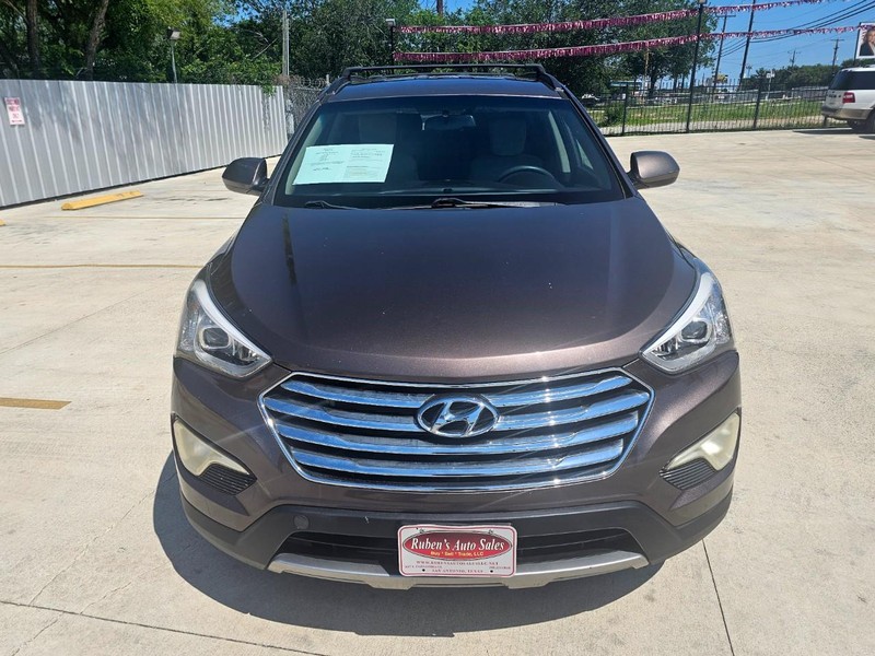 Hyundai Santa Fe Vehicle Image 09