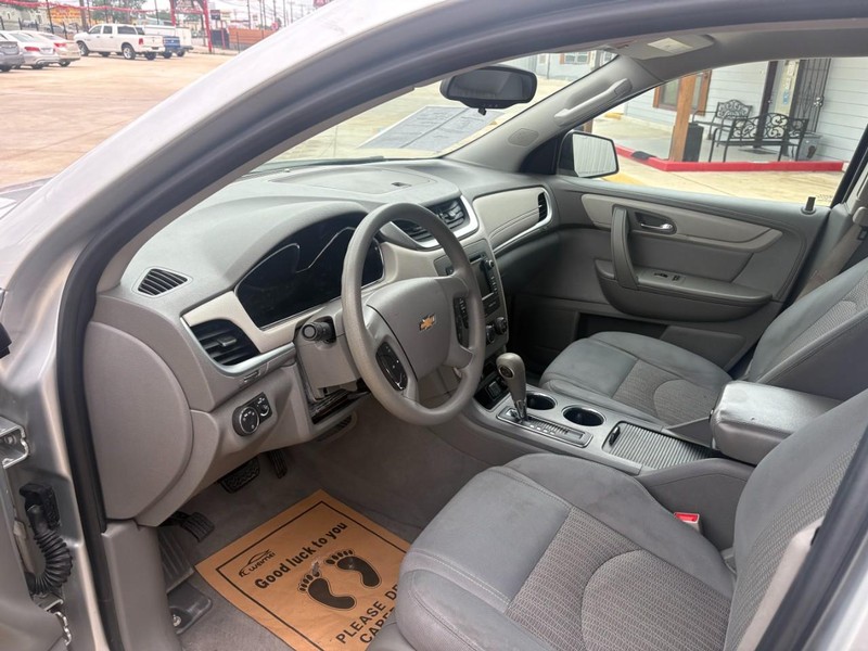 Chevrolet Traverse Vehicle Image 10