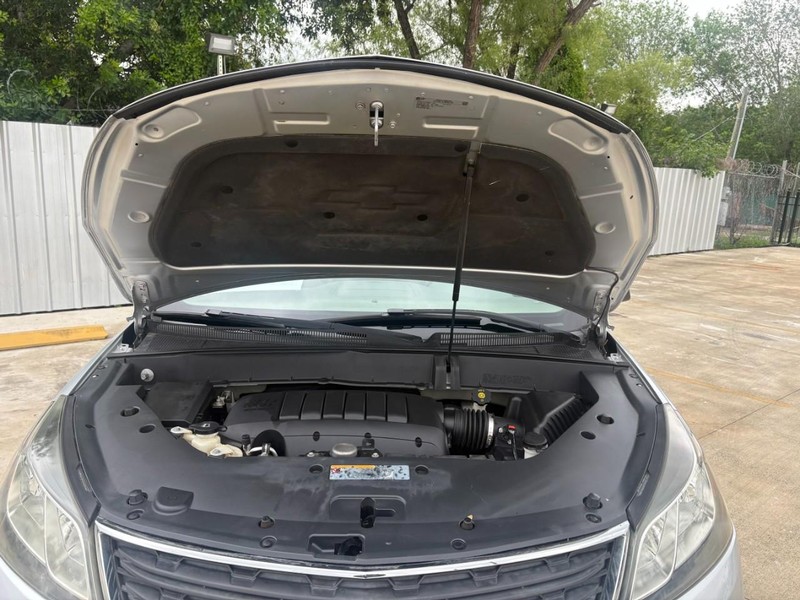 Chevrolet Traverse Vehicle Image 17