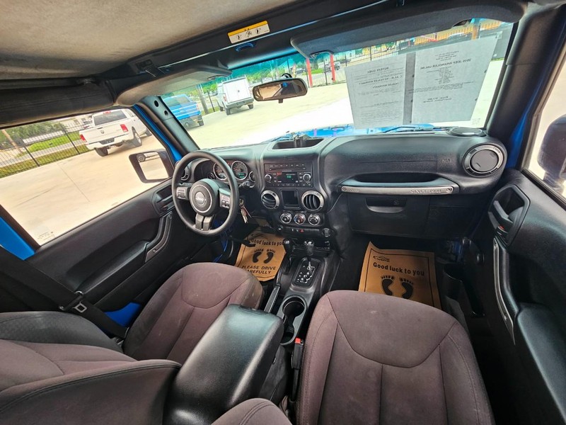 Jeep Wrangler Unlimited Vehicle Image 21