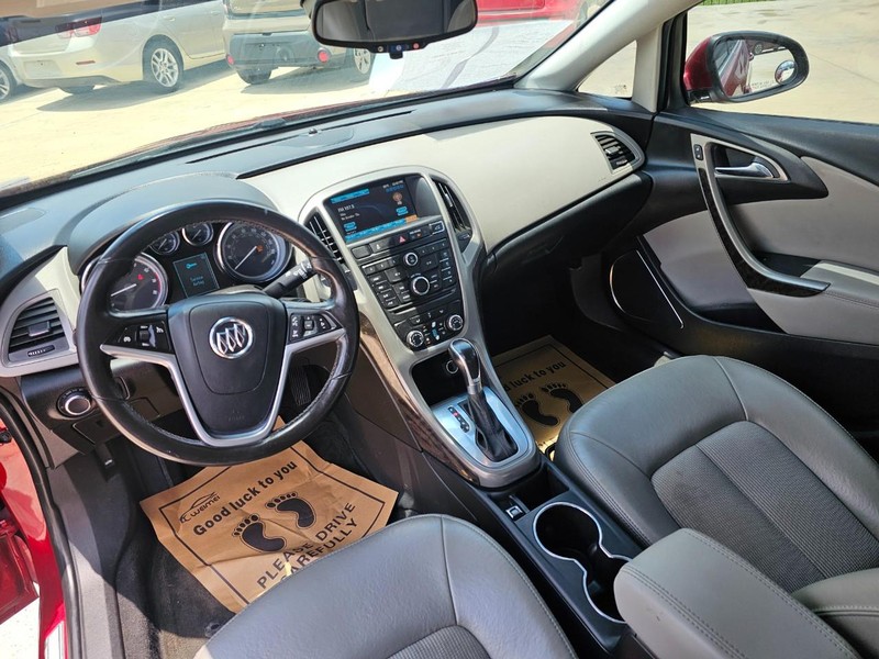 Buick Verano Vehicle Image 13