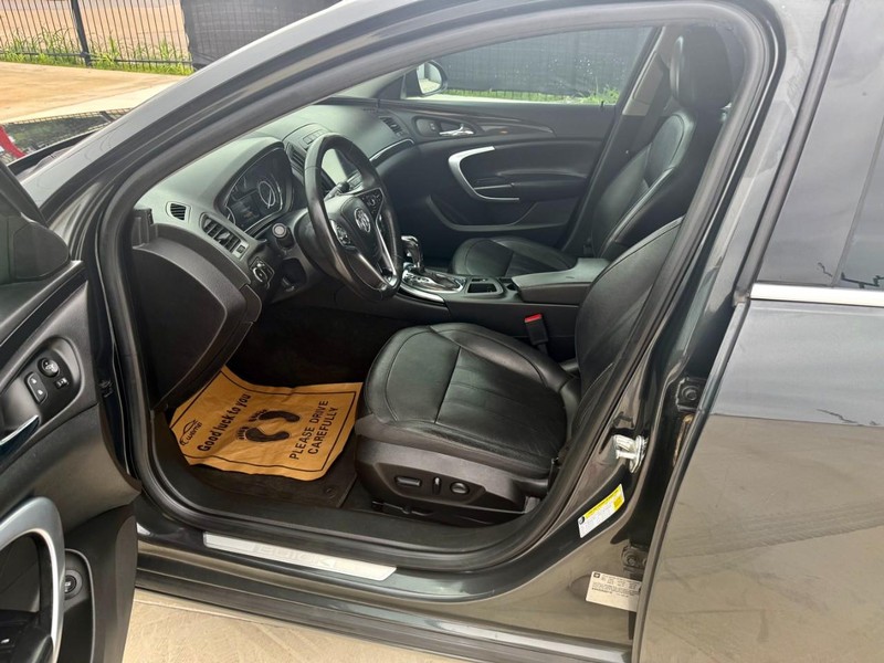 Buick Regal Vehicle Image 10