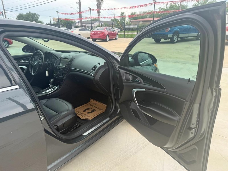 Buick Regal Vehicle Image 11
