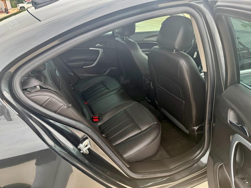 Buick Regal Vehicle Image 16