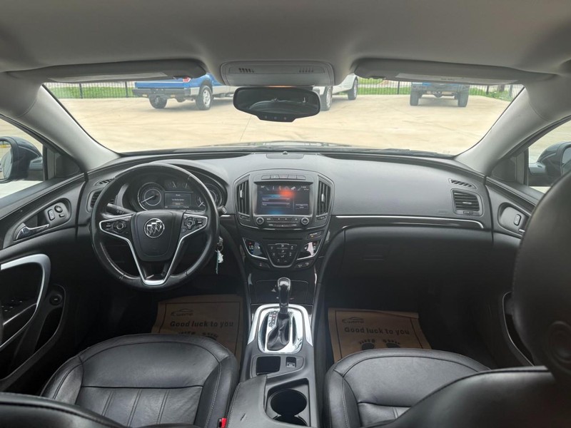 Buick Regal Vehicle Image 17