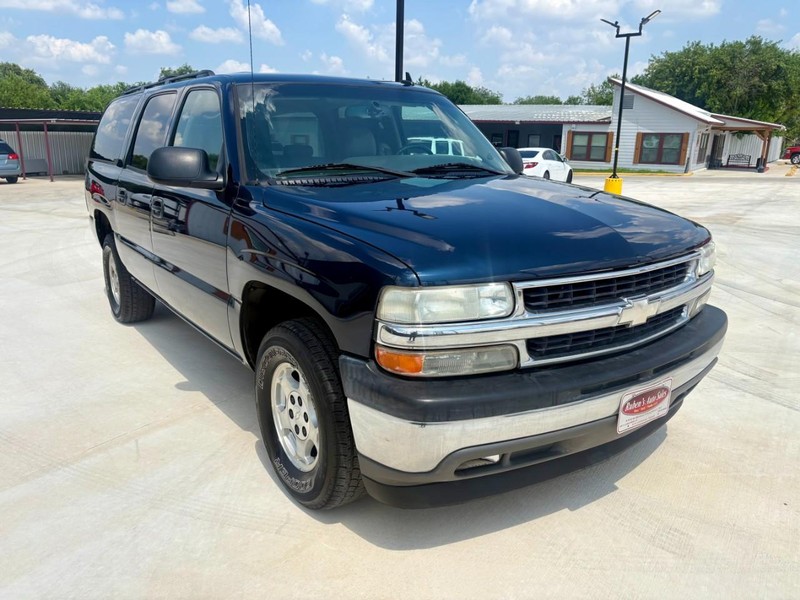 Chevrolet Suburban Vehicle Image 07