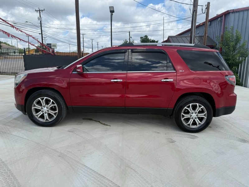 GMC Acadia Vehicle Image 02