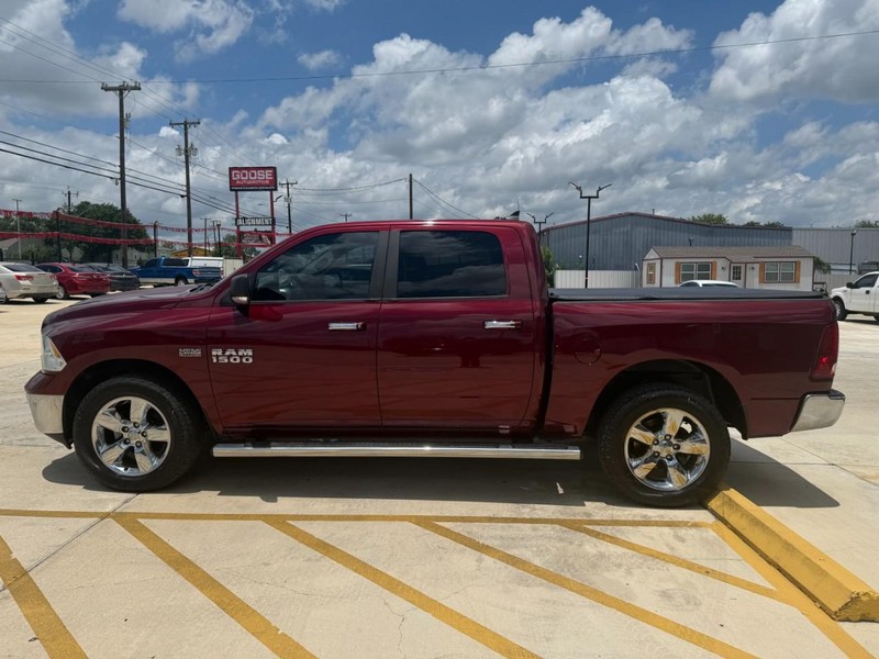 Ram 1500 Vehicle Image 02