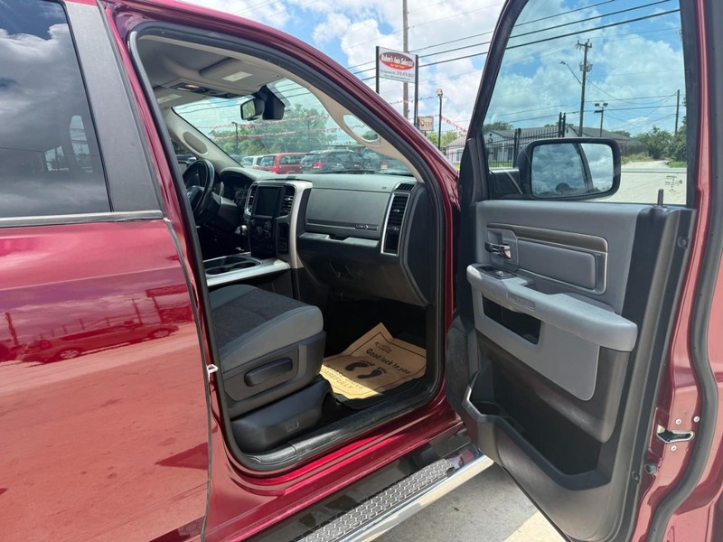 Ram 1500 Vehicle Image 11