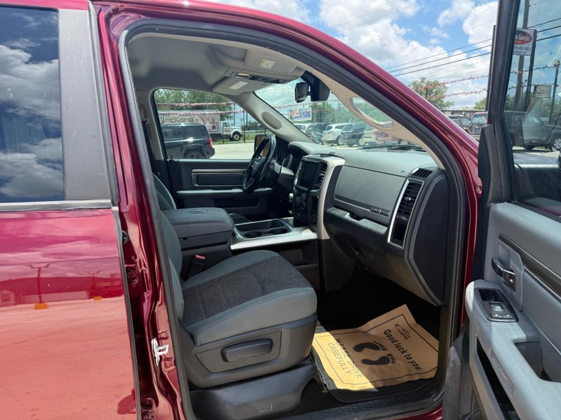 Ram 1500 Vehicle Image 12
