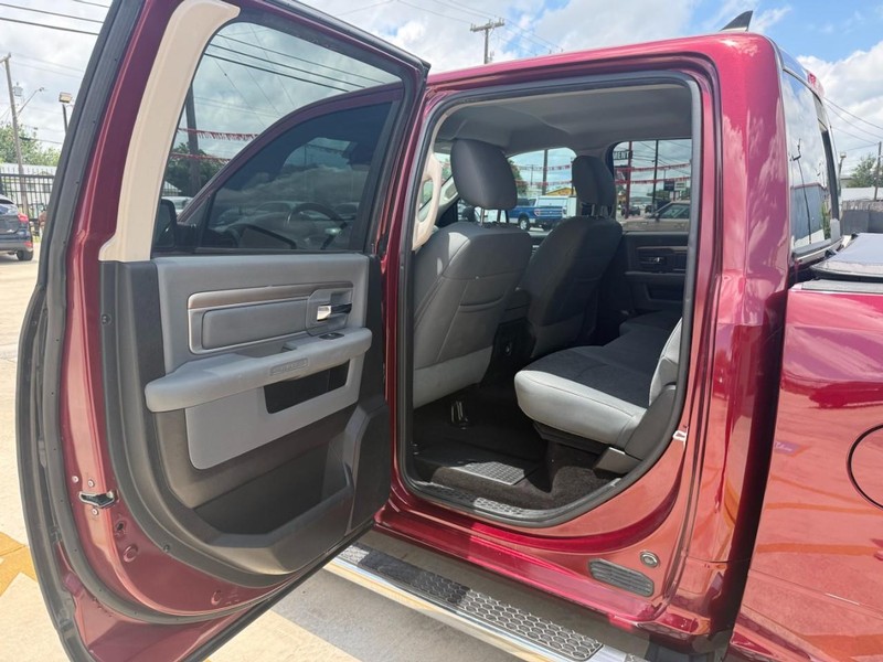 Ram 1500 Vehicle Image 13