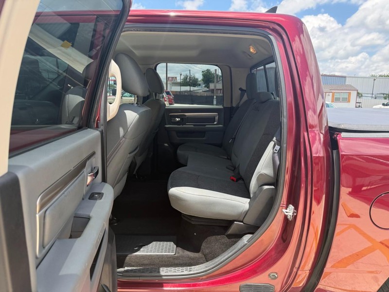 Ram 1500 Vehicle Image 14