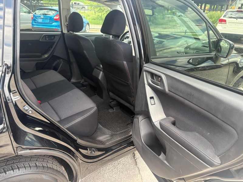Subaru Forester Vehicle Image 13