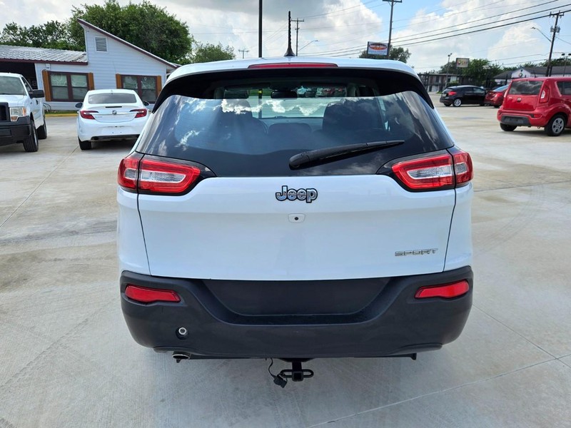 Jeep Cherokee Vehicle Image 04