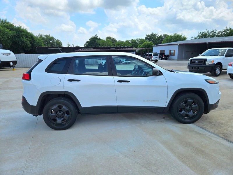 Jeep Cherokee Vehicle Image 08