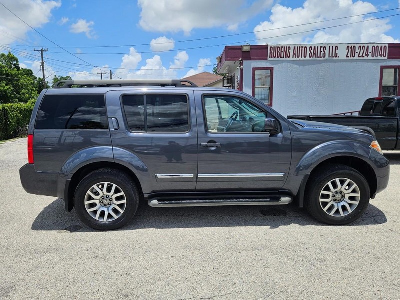 Nissan Pathfinder Vehicle Image 08