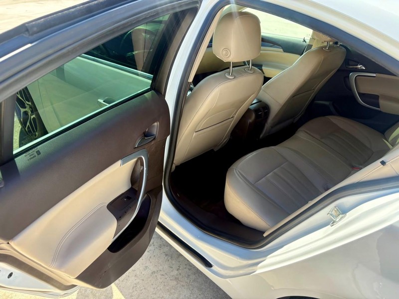 Buick Regal Vehicle Image 11