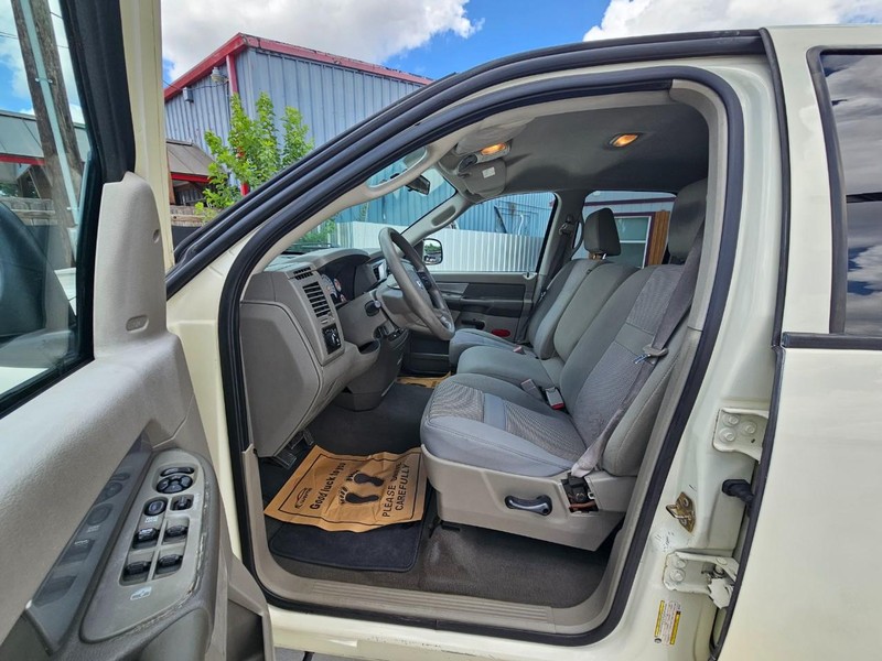 Dodge Ram 1500 Vehicle Image 10