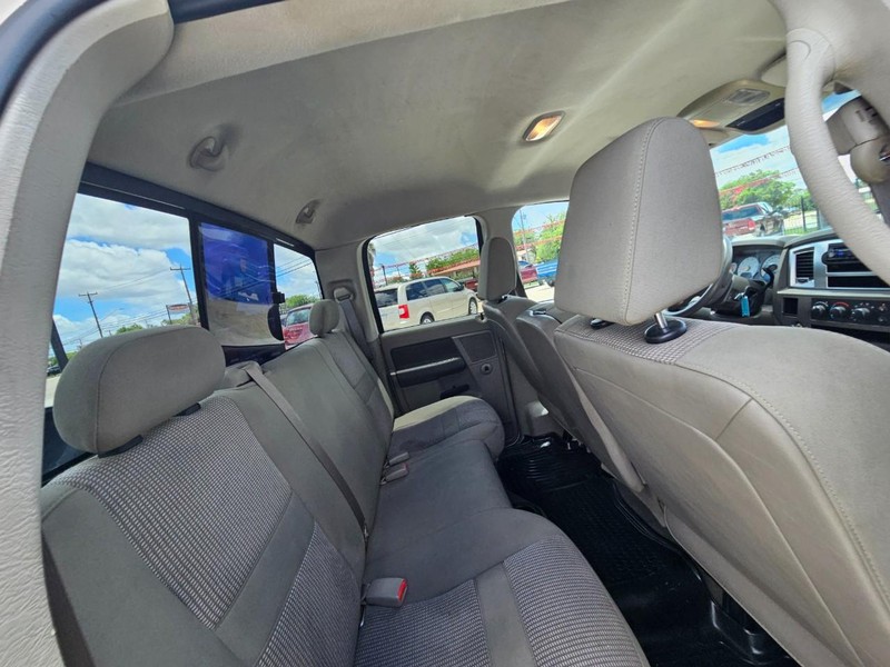 Dodge Ram 1500 Vehicle Image 17